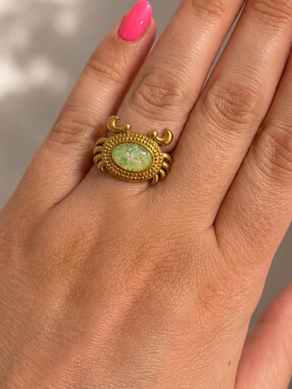 Crab Ring with Iridescent Center - Women Jewelry - Picture 3 of 3